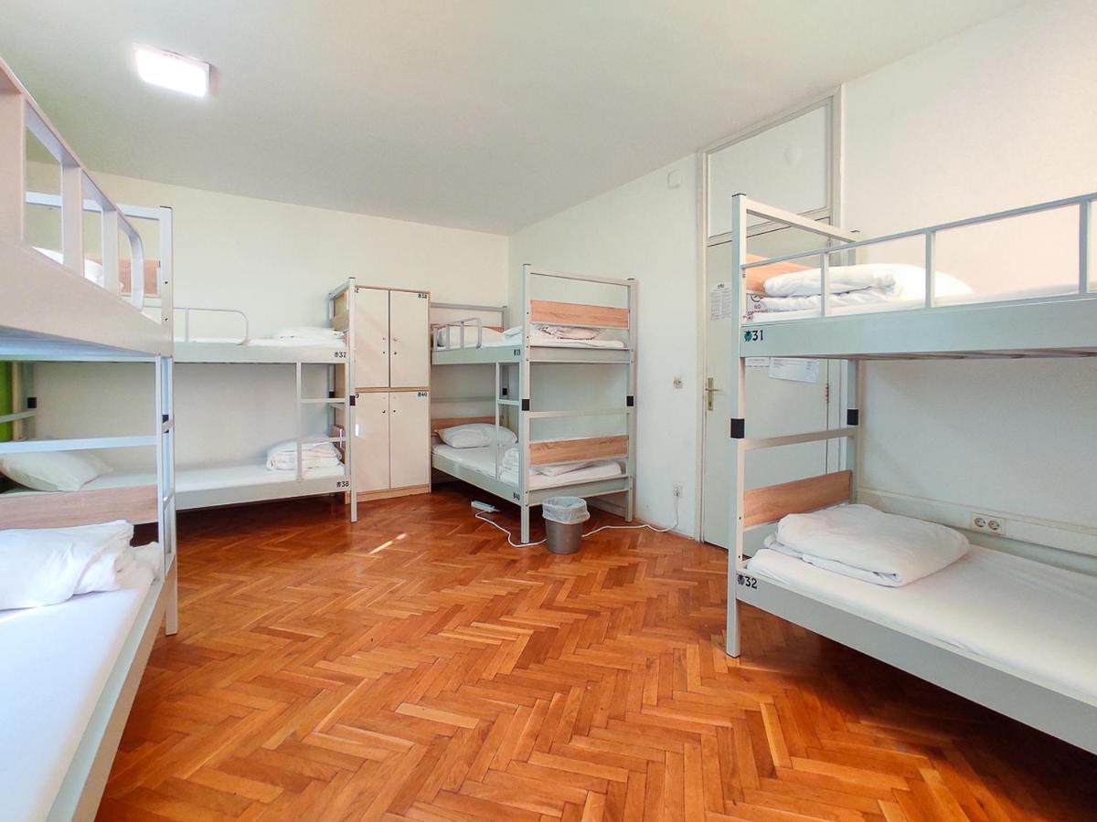 Whole Wide World Hostel Zagreb Luaran gambar