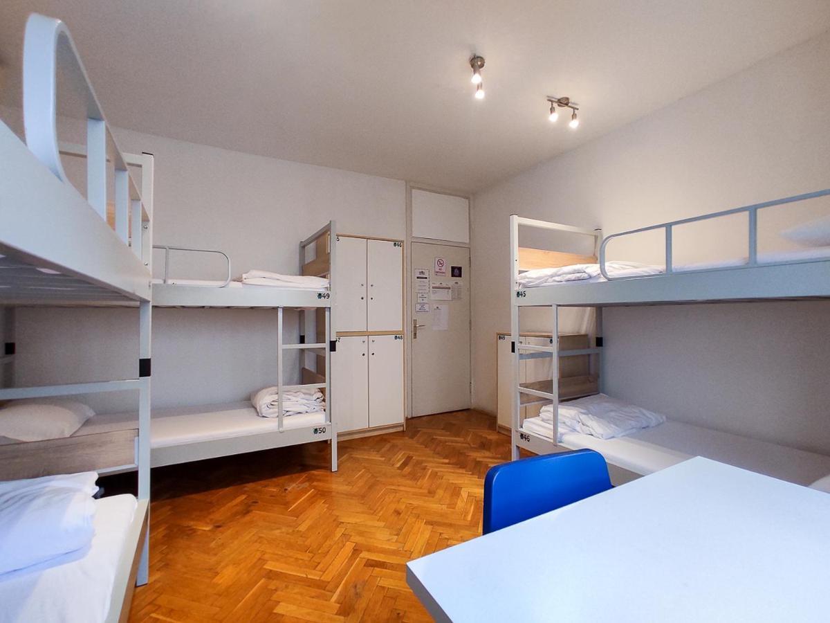 Whole Wide World Hostel Zagreb Luaran gambar